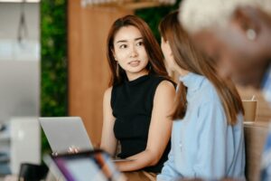 Learn practical tips to transition from introvert to extrovert, overcome social anxiety, and build confidence in social settings. Discover how small changes like mastering the art of small talk can transform your interactions and open new opportunities for personal growth.